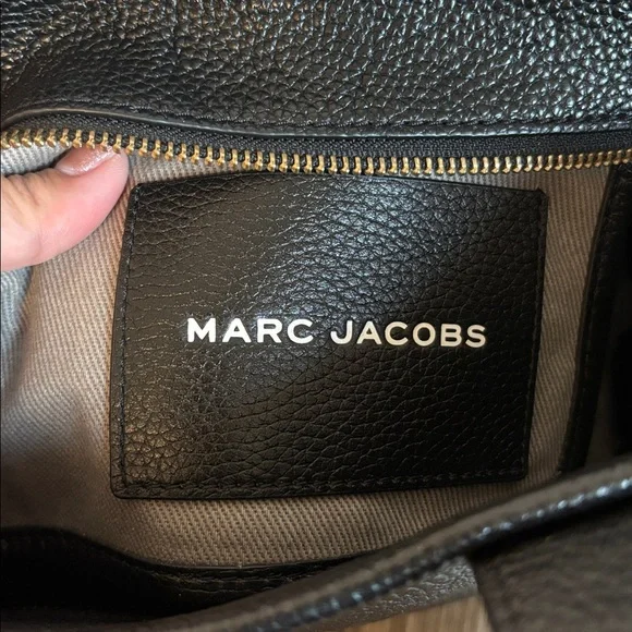 Marc Jacobs Black Leather The Tote Bag - Sz Small - Picture 6 of 14